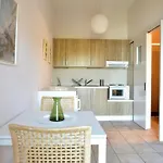 Vista Petros Appartement *