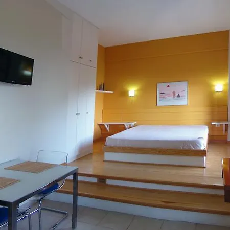 Vista Petros * Apraos