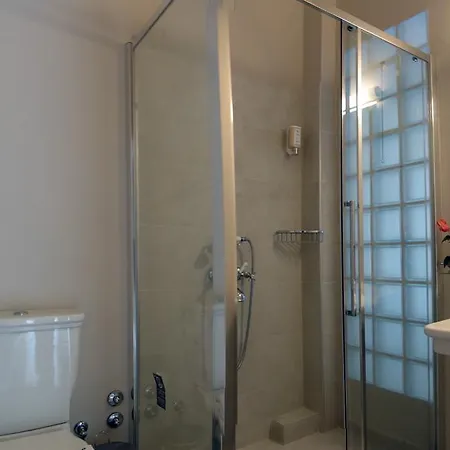 Vista Petros * Apraos