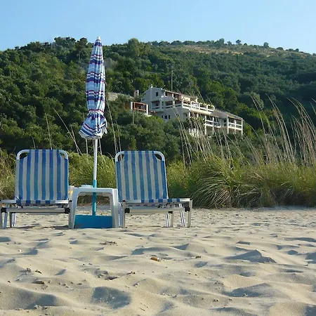 Vista Petros * Apraos