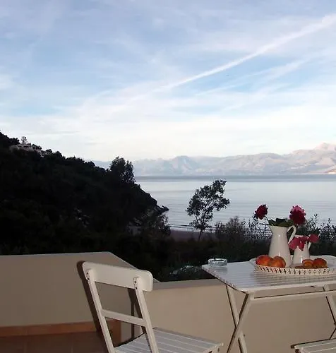 Апартаменты Vista Petros