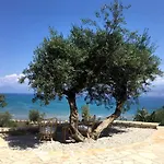 Vista Petros 아파트 아프라오스